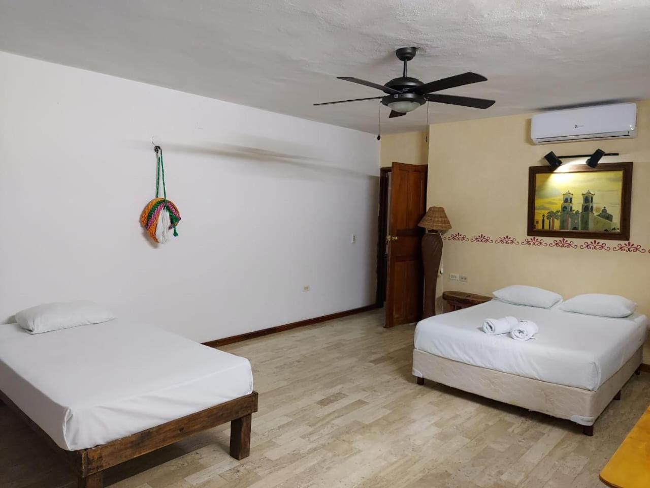 Casa De Ines Y Victoria Hotel Valladolid Kültér fotó