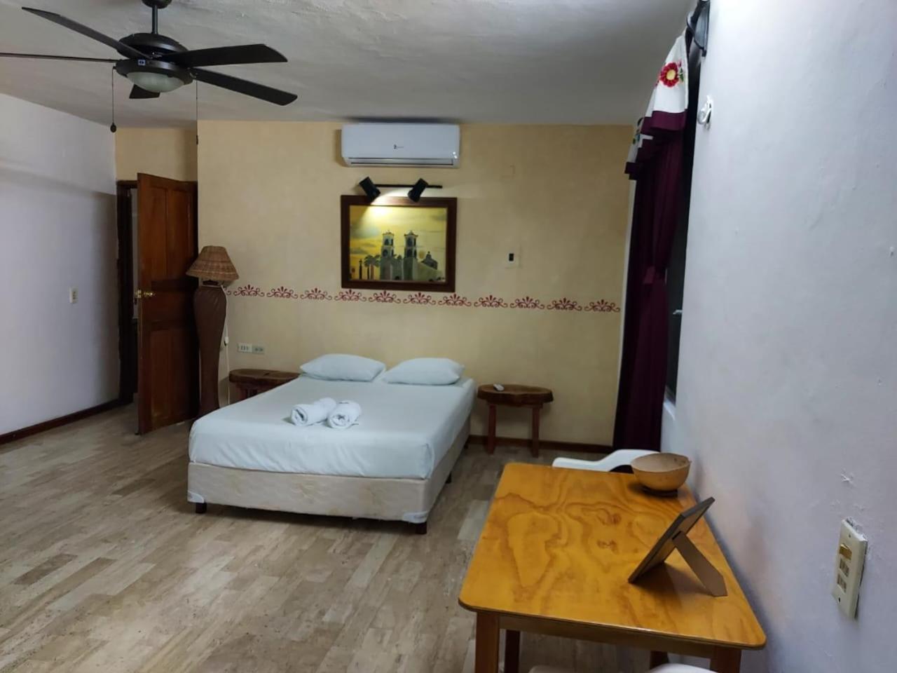 Casa De Ines Y Victoria Hotel Valladolid Kültér fotó